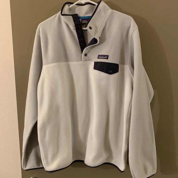 Urban Outfitters Jackets & Blazers - Patagonia cozy sweater synchilla